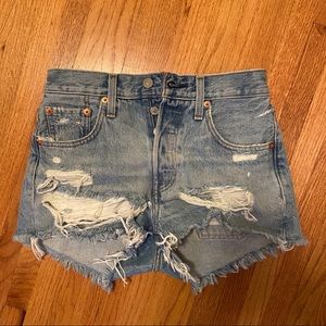 LEVIS 501 shorts!
